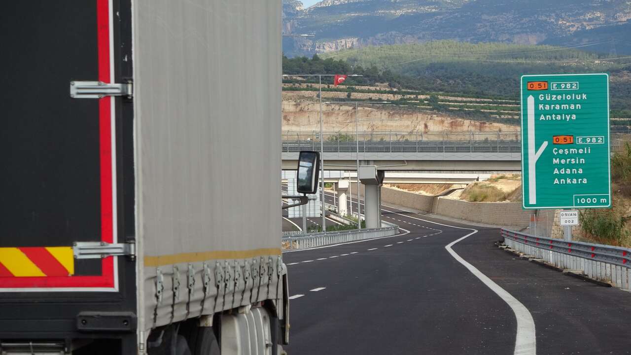 Konya-Mersin güzergahında trafiği rahatlatacak otoyol açıldı 7